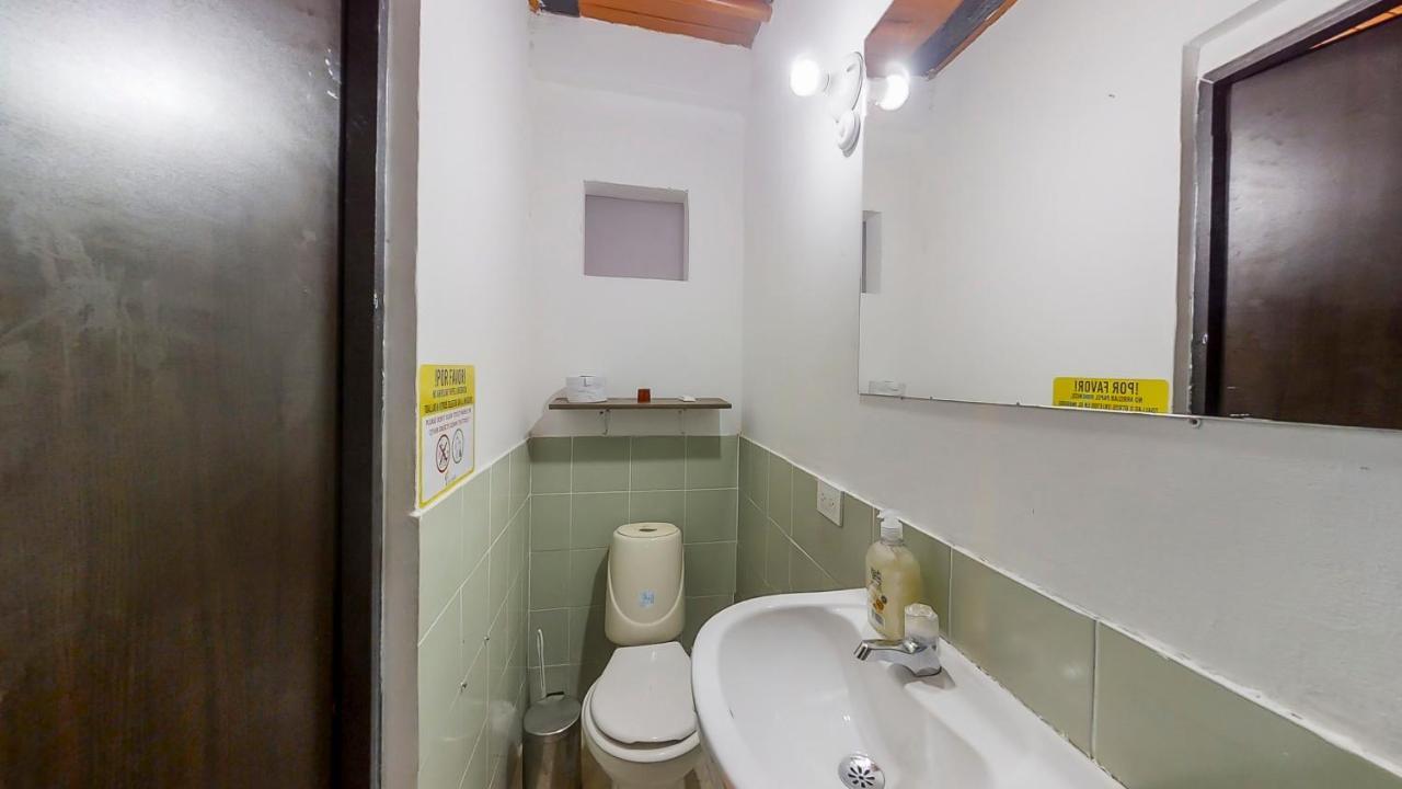 Casa Los Naranjos Hostal Medellin Exterior photo